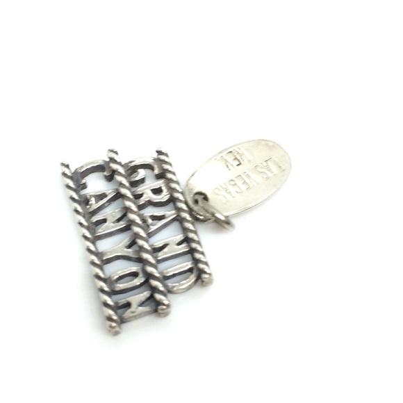 VINTAGE STERLING SILVER GRAND CANYON CHARM LAS VEGAS NEVADA PENDANT TOURIST - Picture 4 of 8